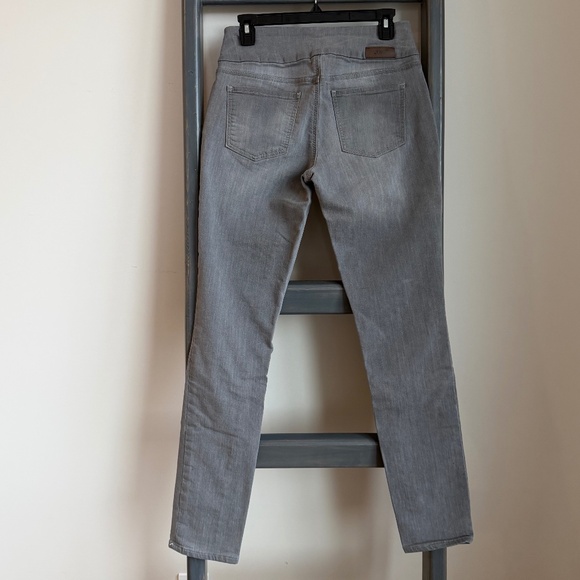 JAG High Rise Skinny Jeans – Size 6/28 (Like New) - Picture 2 of 3